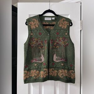 Sharon Young Green V-Neck Sweater Vest with Embroidery